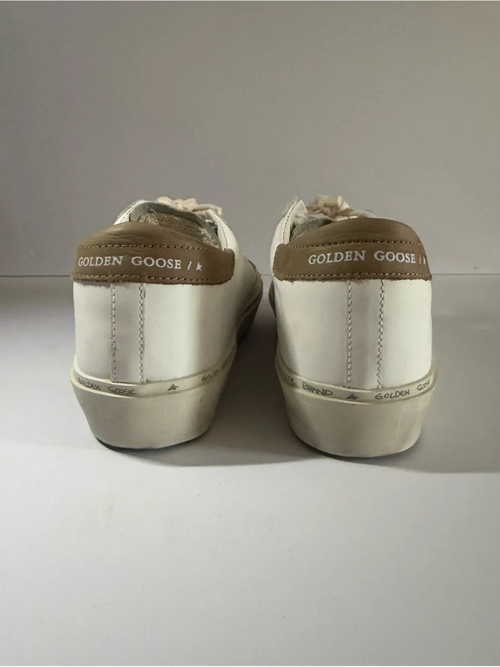 Golden Goose Hi Star Glitter Star Leather Sneaker in White and Beige size eur 38